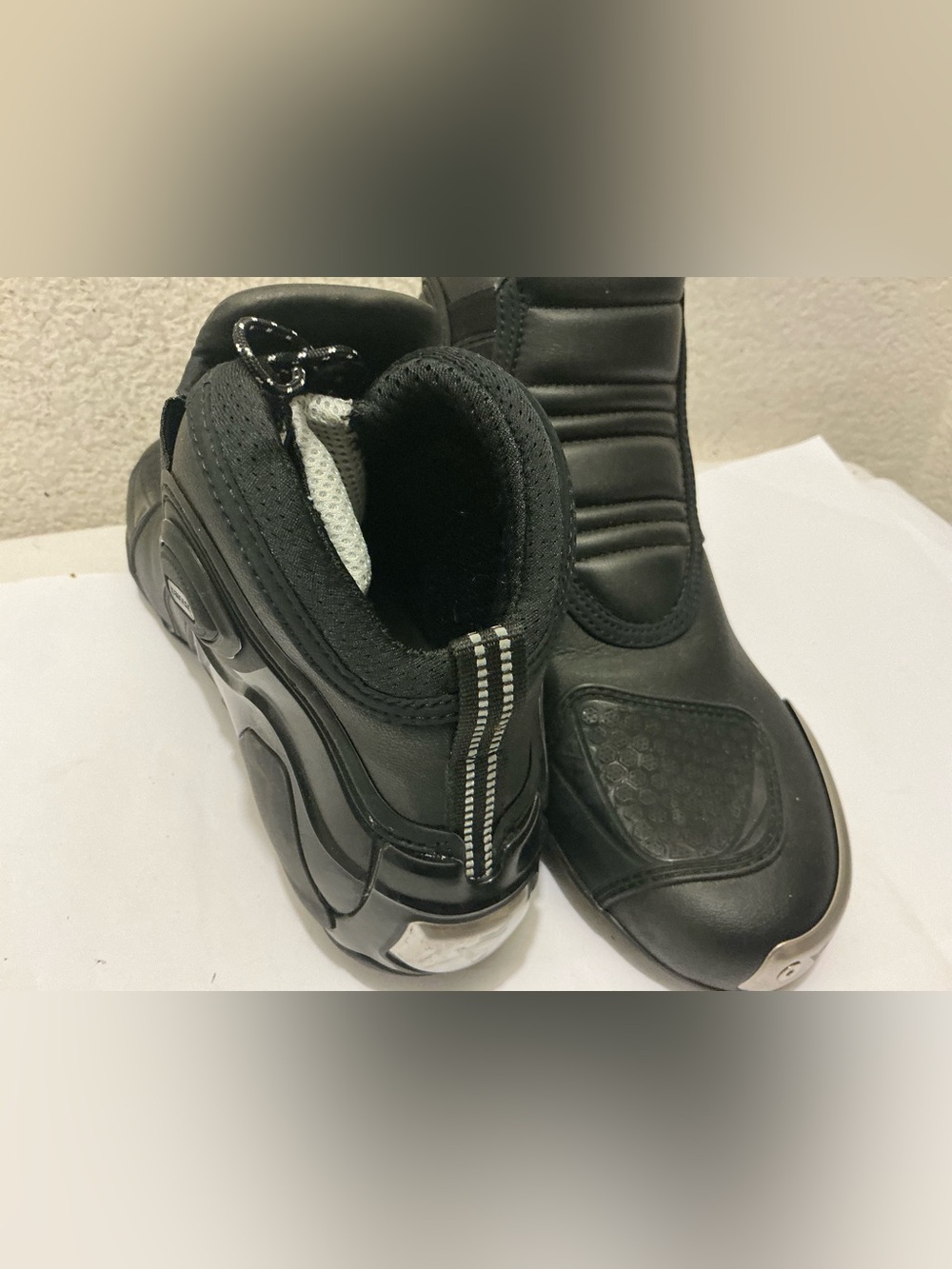 Dainese Men's Black Athletic Sneakers with Silver Accent size 8.5/41 - Picture 3 of 9